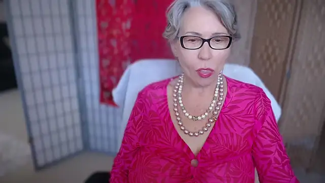 petradaniels online show from 14, 7, 2026