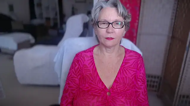 petradaniels online show from 29, 7, 2026