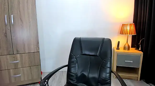 xxHeavenly AngeLxx online show from 13, 3, 2025