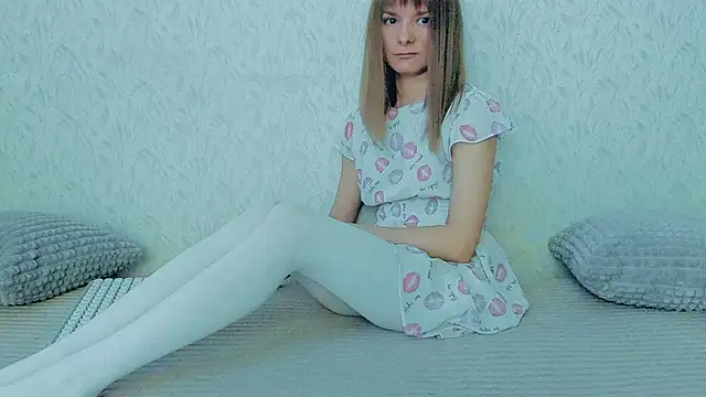 YourCaramel online show from 26, 2, 2025