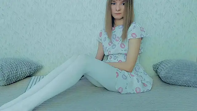 YourCaramel online show from 24, 2, 2025