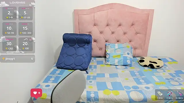 Nazlyy30 online show from 13, 3, 2025