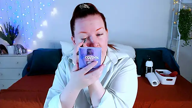 GoddessLara online show from 28, 11, 2025