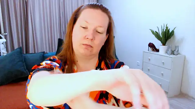 GoddessLara online show from 5, 10, 2025