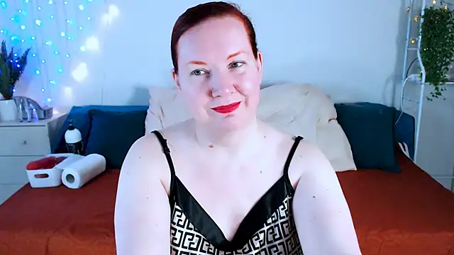 GoddessLara online show from 19, 12, 2025