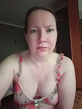 Snapshot of GoddessLara chatting on 24, 6, 2026 GoddessLara online show from 24, 6, 2026