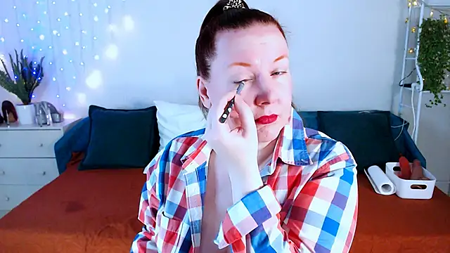 GoddessLara online show from 30, 11, 2025