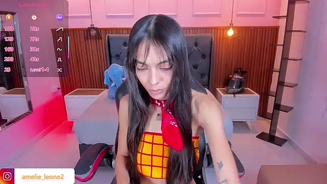 Snapshot of AMELIELEONE chatting on 1, 10, 2025 AMELIELEONE online show from 1, 10, 2025