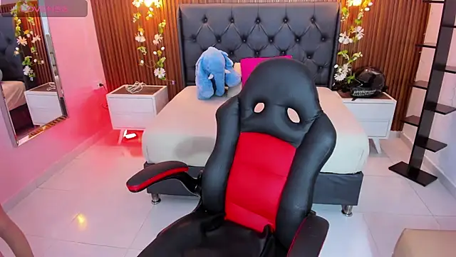 AMELIELEONE online show from 28, 3, 2026