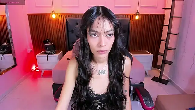 Snapshot of AMELIELEONE chatting on 5, 11, 2025 AMELIELEONE online show from 5, 11, 2025