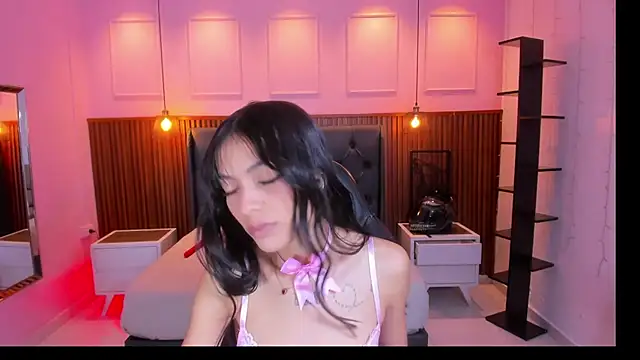 Snapshot of AMELIELEONE chatting on 25, 11, 2025 AMELIELEONE online show from 25, 11, 2025