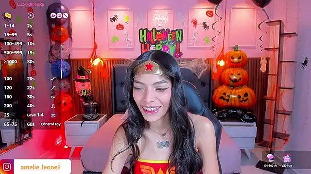 Snapshot of AMELIELEONE chatting on 15, 10, 2025 AMELIELEONE online show from 15, 10, 2025