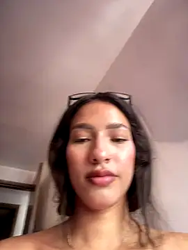 DulceLenns online show from 9, 9, 2025