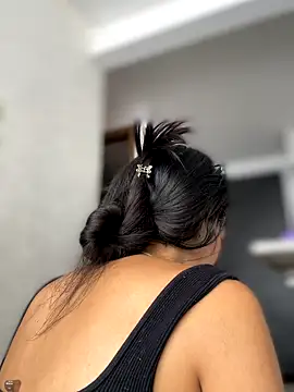 DulceLenns online show from 10, 9, 2025