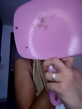 DulceLenns online show from 2, 11, 2025