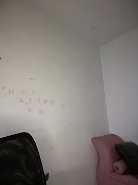 DulceLenns online show from 22, 3, 2025