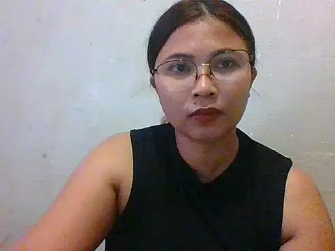 Snapshot of wildsexypinay33x chatting on 23, 11, 2025 wildsexypinay33x online show from 23, 11, 2025
