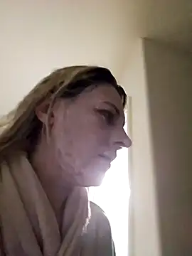 ScarletCallings420 online show from 18, 2, 2025