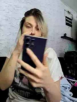 ScarletCallings420 online show from 11, 4, 2026