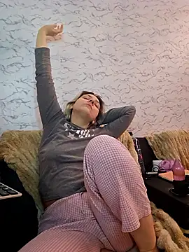 Snapshot of ScarletCallings420 chatting on 17, 1, 2026 ScarletCallings420 online show from 17, 1, 2026