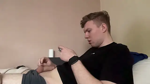 Snapshot of sexybooii6968 chatting on 15, 2, 2026 sexybooii6968 online show from 15, 2, 2026