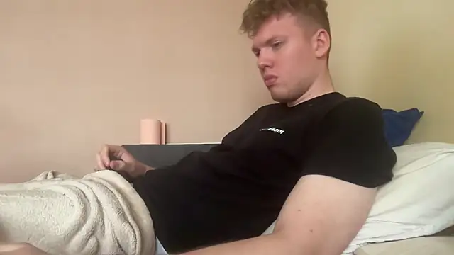 sexybooii6968 online show from 17, 5, 2026