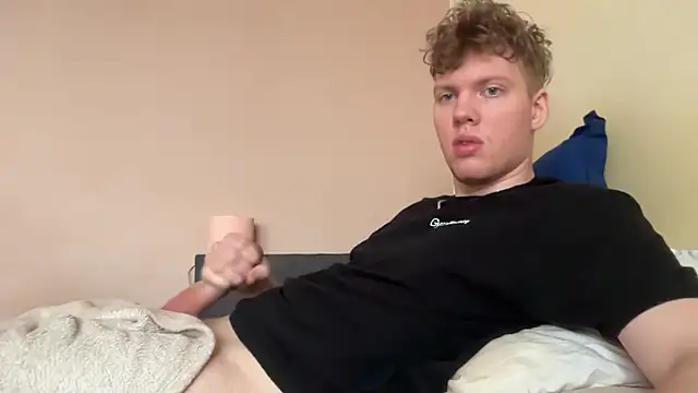 sexybooii6968 online show from 26, 3, 2026