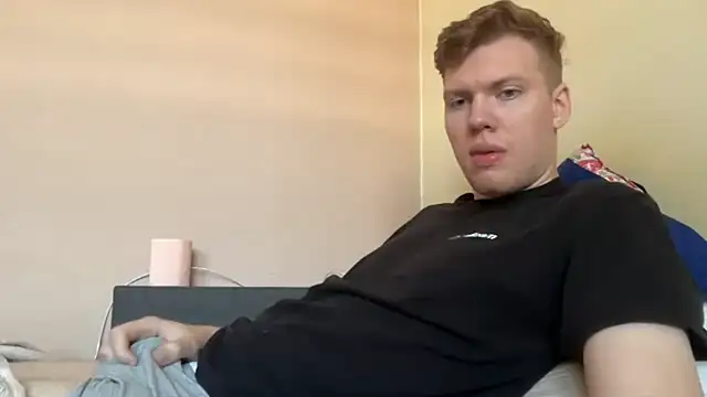 Snapshot of sexybooii6968 chatting on 22, 9, 2025 sexybooii6968 online show from 22, 9, 2025