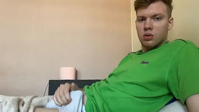 Snapshot of sexybooii6968 chatting on 18, 9, 2025 sexybooii6968 online show from 18, 9, 2025