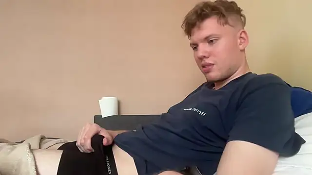 Snapshot of sexybooii6968 chatting on 7, 10, 2025 sexybooii6968 online show from 7, 10, 2025