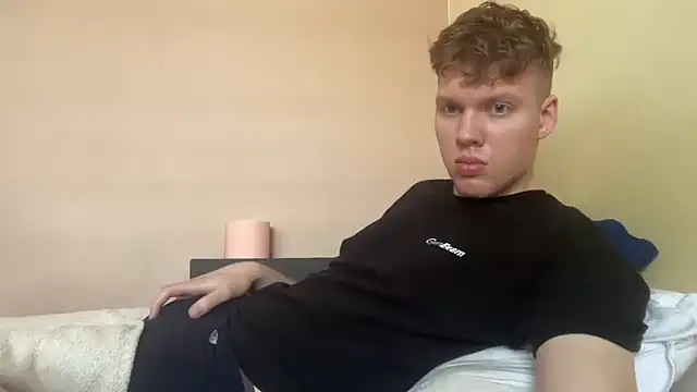 Snapshot of sexybooii6968 chatting on 7, 6, 2026 sexybooii6968 online show from 7, 6, 2026