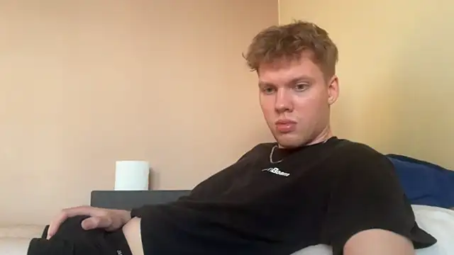 Snapshot of sexybooii6968 chatting on 30, 9, 2025 sexybooii6968 online show from 30, 9, 2025