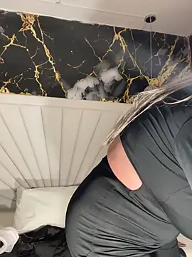 Snapshot of scarlett_sexx69 chatting on 4, 3, 2026 scarlett sexx69 online show from 4, 3, 2026