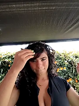 Simone Miller online show from 16, 9, 2025