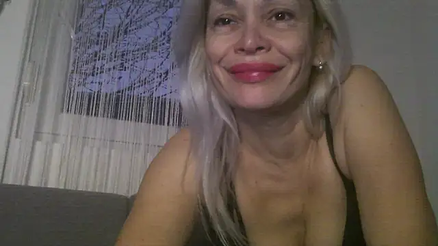 EvaaMina online show from 14, 12, 2025