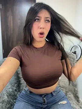 Snapshot of MiaJones21 chatting on 10, 7, 2026 MiaJones21 online show from 10, 7, 2026