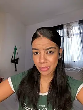 trianawhite online show from 5, 12, 2025