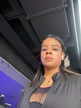 trianawhite online show from 28, 1, 2025