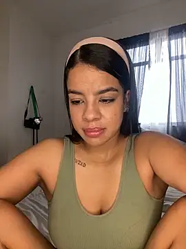 trianawhite online show from 27, 2, 2026