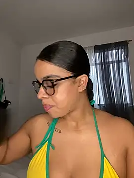 trianawhite online show from 27, 3, 2026