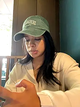 trianawhite online show from 11, 11, 2025