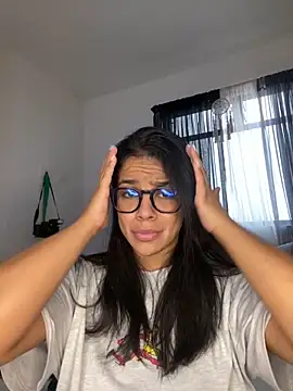 trianawhite online show from 19, 1, 2026