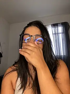 trianawhite online show from 29, 9, 2025