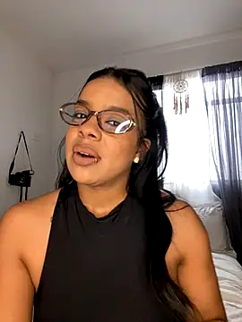 trianawhite online show from 29, 10, 2025