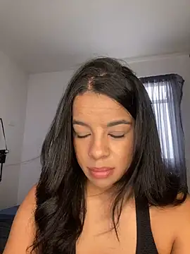 trianawhite online show from 7, 11, 2025