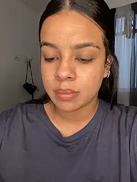 trianawhite online show from 17, 2, 2025