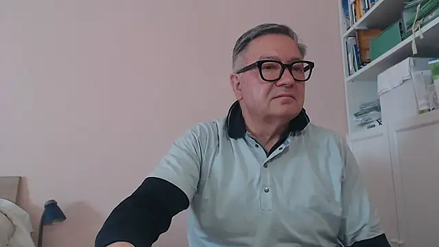 YOU6me online show from 25, 5, 2026
