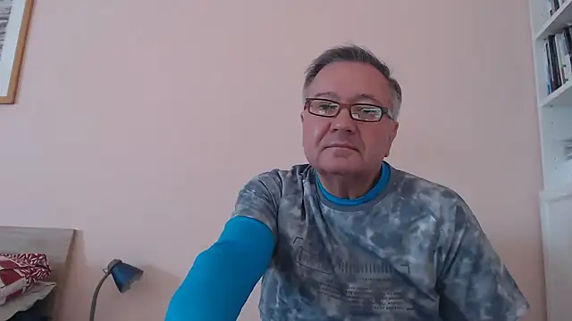 YOU6me online show from 3, 10, 2025