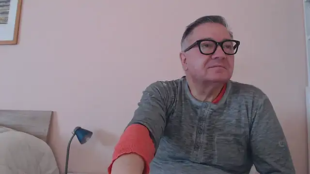 YOU6me online show from 2, 12, 2025