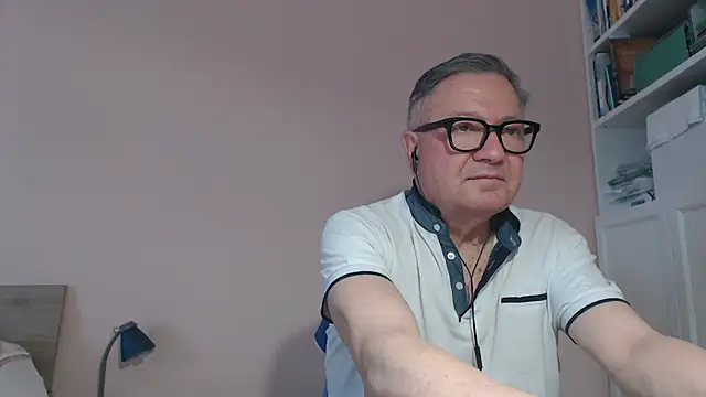 YOU6me online show from 2, 6, 2026
